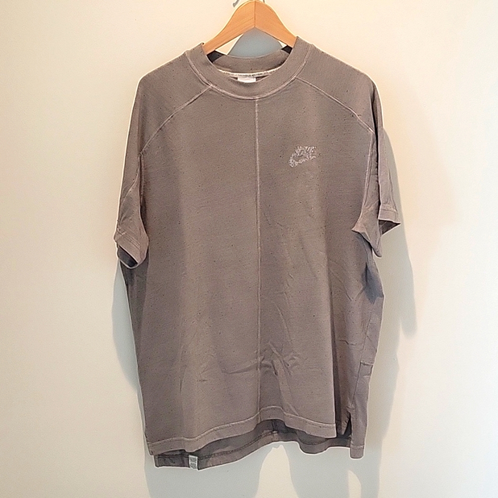 Nike Sportswear T-Shirt Size Medium